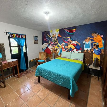 Hostal Casa De Dante Γκουαναχουάτο Εξωτερικό φωτογραφία