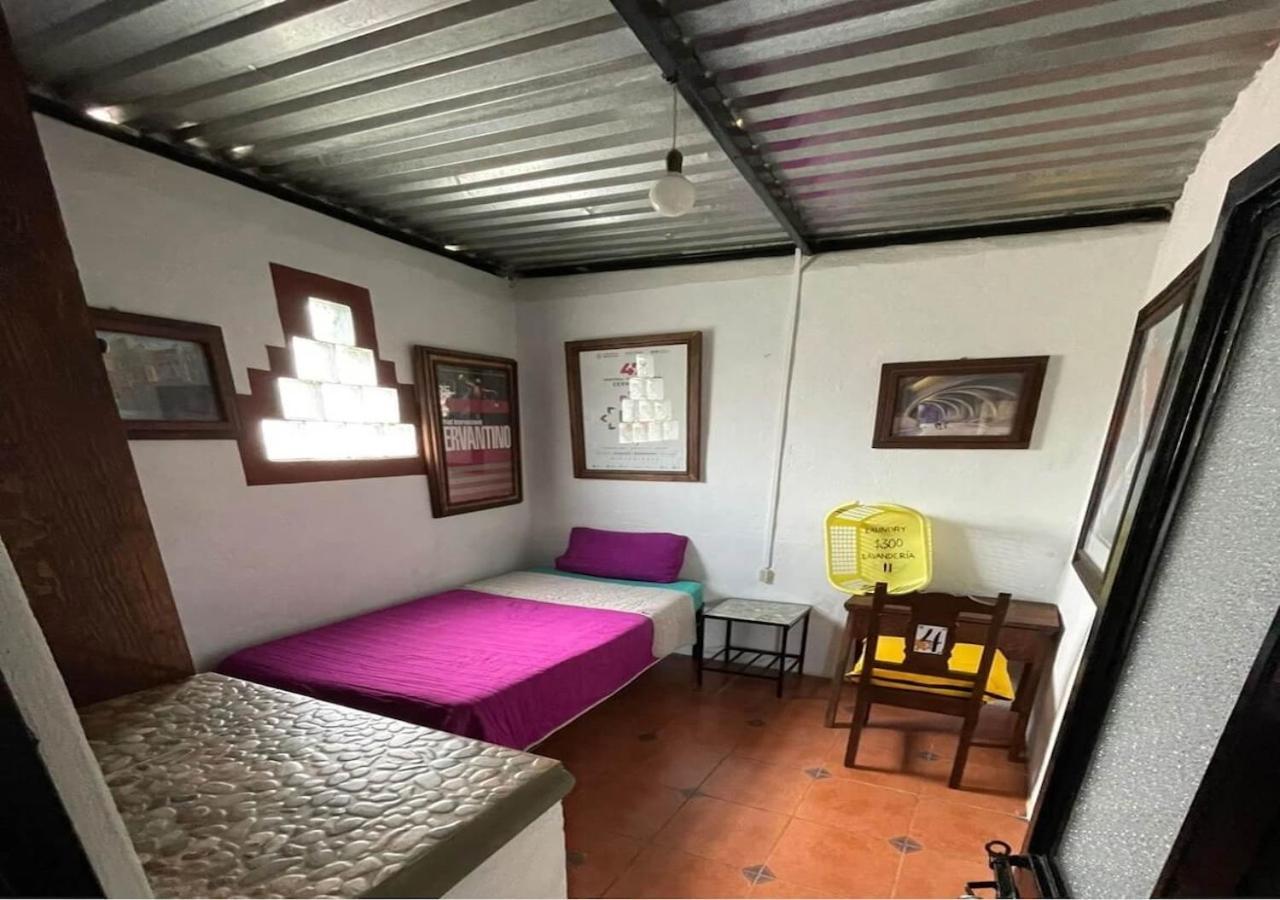 Hostal Casa De Dante Γκουαναχουάτο Εξωτερικό φωτογραφία