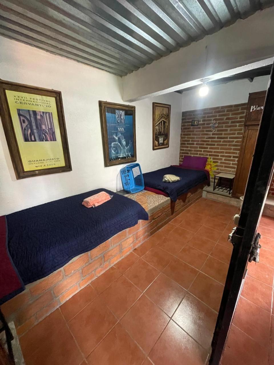 Hostal Casa De Dante Γκουαναχουάτο Εξωτερικό φωτογραφία