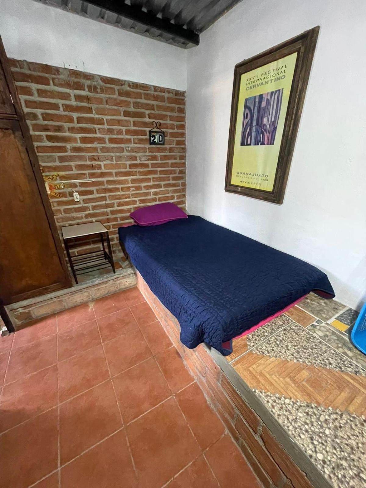 Hostal Casa De Dante Γκουαναχουάτο Εξωτερικό φωτογραφία