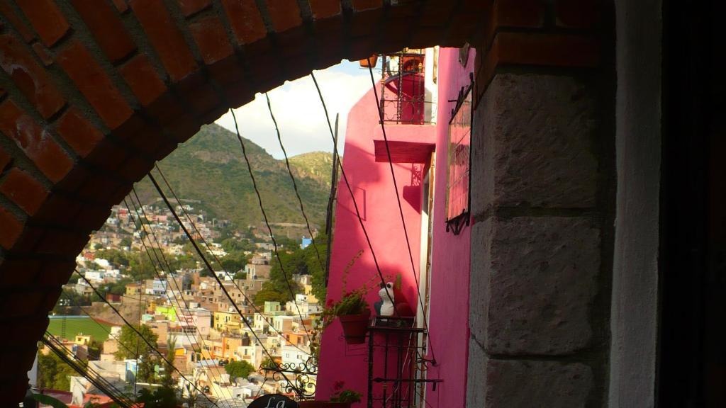 Hostal Casa De Dante Γκουαναχουάτο Εξωτερικό φωτογραφία